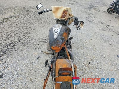 Zdjęcie 6 z 8 samochodu: 2006 HONDA VTX1300 R VIN:1HFSC52636A302521 - miniatura