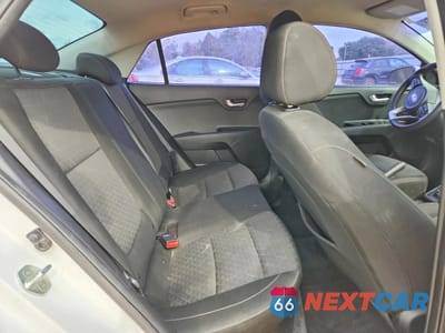 Zdjęcie 10 z 13 samochodu: 2021 KIA RIO LX VIN:3KPA24AD0ME380350 - miniatura