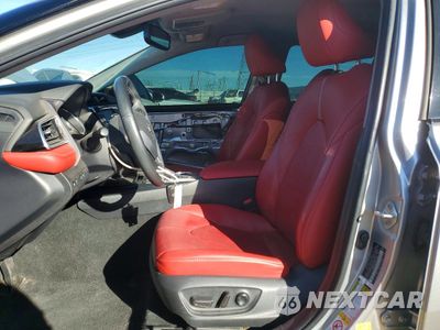 Zdjęcie 7 z 14 samochodu: 2018 TOYOTA CAMRY XSE VIN:4T1B61HK0JU147993 - miniatura