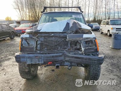 Piąte zdjęcie samochodu w środku: 1987 JEEP CHEROKEE LAREDO VIN:1JCML7843HT135622 - miniatura
