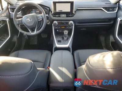 Zdjęcie 8 z 12 samochodu: 2025 TOYOTA RAV4 XLE PREMIUM VIN:2T3A1RFV0SW602422 - miniatura