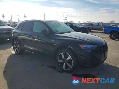 Czwarte zdjęcie samochodu z boku: 2023 AUDI Q5 VIN:WA1EAAFY0P2067065 - miniatura