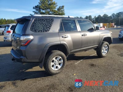Trzecie zdjęcie samochodu z tyłu: 2016 TOYOTA 4RUNNER SR5 VIN:JTEZU5JR4G5129650 - miniatura