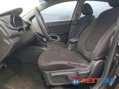 Zdjęcie 7 z 12 samochodu: 2011 KIA FORTE EX VIN:KNAFU4A25B5455886 - miniatura