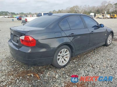Trzecie zdjęcie samochodu z tyłu: 2007 BMW 328 I VIN:WBAVA375X7NE28578 - miniatura