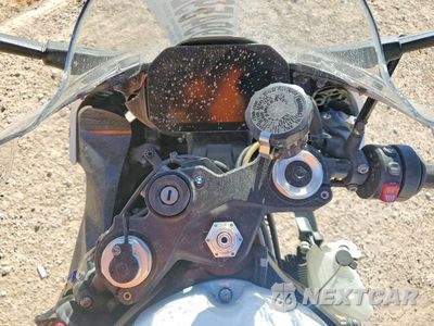 Zdjęcie 7 z 8 samochodu: 2023 BMW S 1000 RR VIN:WB10E6307P6H07720 - miniatura