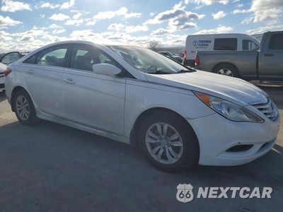 Czwarte zdjęcie samochodu z boku: 2013 HYUNDAI SONATA GLS VIN:5NPEB4AC0DH521079 - miniatura