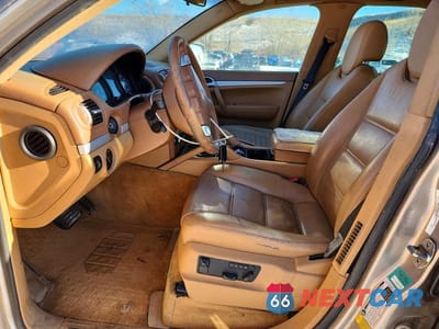 Zdjęcie 7 z 12 samochodu: 2008 PORSCHE CAYENNE VIN:WP1AA29P28LA17470 - miniatura