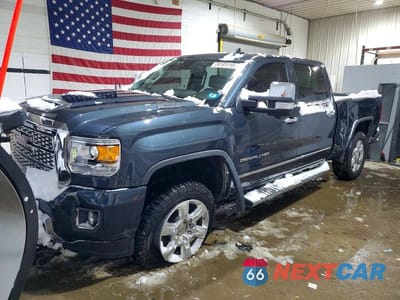2017 GMC SIERRA C2500 SLE 1GT12UEY6HF178833 - główne zdjęcie licytacji z USA - miniatura