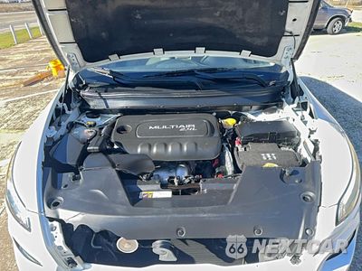 Zdjęcie 7 z 10 samochodu: 2016 JEEP CHEROKEE LATITUDE VIN:1C4PJMCB8GW241540 - miniatura