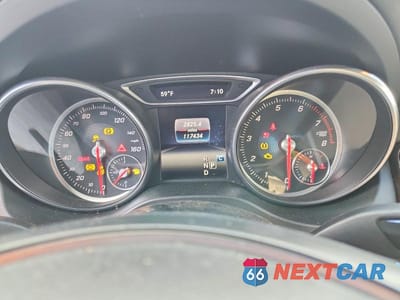 Zdjęcie 9 z 11 samochodu: 2018 MERCEDES-BENZ CLA 250 VIN:WDDSJ4EB8JN593043 - miniatura