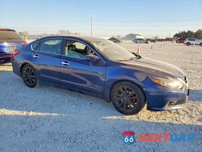 Czwarte zdjęcie samochodu z boku: 2016 NISS ALTIMA VIN:1N4AL3AP2GC210784 - miniatura