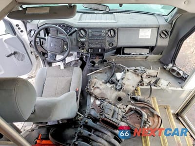Zdjęcie 8 z 14 samochodu: 2016 FORD F550 SUPER DUTY VIN:1FDGF5GY3GEB07641 - miniatura