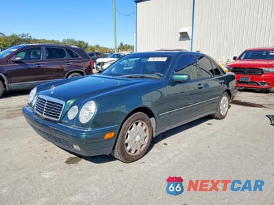 1997 MERCEDES-BENZ E-CLASS E320 WDBJF55FXVA435363 - główne zdjęcie licytacji z USA - miniatura