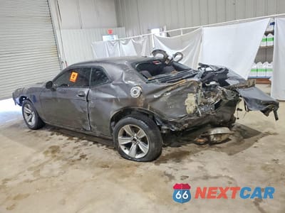 Drugie zdjęcie samochodu z przodu: 2021 DODGE CHALLENGER SXT VIN:2C3CDZAGXMH506278 - miniatura