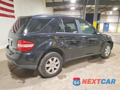 Trzecie zdjęcie samochodu z tyłu: 2006 MERCEDES-BENZ ML 350 VIN:4JGBB86E26A150534 - miniatura