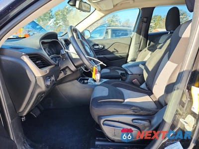 Zdjęcie 7 z 14 samochodu: 2014 JEEP CHEROKEE LATITUDE VIN:1C4PJMCS3EW183950 - miniatura