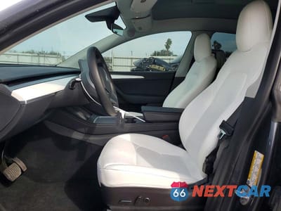 Zdjęcie 7 z 12 samochodu: 2022 TESLA MODEL Y VIN:7SAYGDEE2NF534168 - miniatura