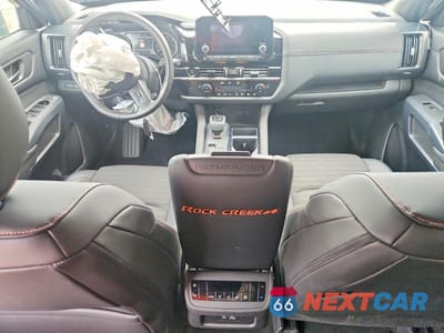 Zdjęcie 8 z 11 samochodu: 2025 NISSAN PATHFINDER ROCK CREEK VIN:5N1DR3BD2SC222352 - miniatura