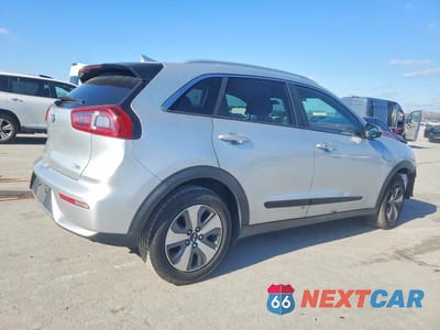 Trzecie zdjęcie samochodu z tyłu: 2017 KIA NIRO FE VIN:KNDCB3LC5H5103430 - miniatura