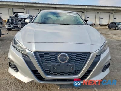 Piąte zdjęcie samochodu w środku: 2022 NISSAN ALTIMA SV VIN:1N4BL4DV8NN313231 - miniatura
