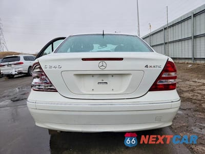 Zdjęcie 6 z 13 samochodu: 2005 MERCEDES-BENZ C 240 4MATIC VIN:WDBRF81J25F644498 - miniatura