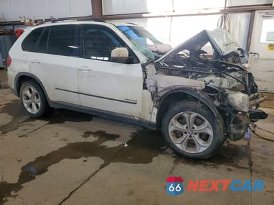 Czwarte zdjęcie samochodu z boku: 2011 BMW X5 XDRIVE35D VIN:5UXZW0C52BL660604 - miniatura