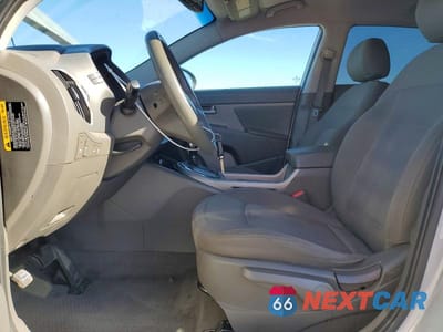 Zdjęcie 7 z 13 samochodu: 2012 KIA SPORTAGE BASE VIN:KNDPB3A29C7322397 - miniatura
