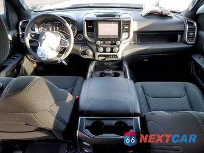 Zdjęcie 8 z 12 samochodu: 2025 RAM 1500 BIG HORN/LONE STAR VIN:1C6RRFFG1SN568307 - miniatura