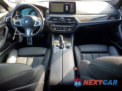 Zdjęcie 8 z 12 samochodu: 2023 BMW 530E VIN:WBA13AG01PCM05474 - miniatura