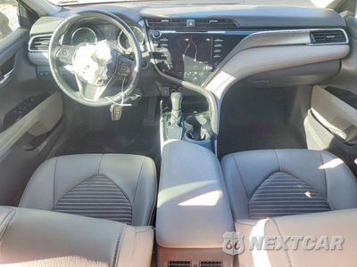 Zdjęcie 8 z 13 samochodu: 2018 TOYOTA CAMRY L VIN:4T1B11HK5JU616087 - miniatura