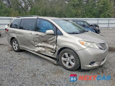 Czwarte zdjęcie samochodu z boku: 2017 TOYOTA SIENNA LE VIN:5TDKZ3DC5HS887558 - miniatura