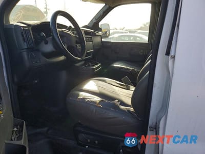 Zdjęcie 7 z 13 samochodu: 2007 CHEV EXPRESS G2500 VIN:1GCGG25V871109790 - miniatura