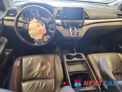 Zdjęcie 8 z 13 samochodu: 2019 HONDA ODYSSEY EXL VIN:5FNRL6H73KB104439 - miniatura
