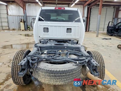 Zdjęcie 10 z 11 samochodu: 2022 RAM 2500 TRADESMAN 6.4L V8 4X4 8' BOX VIN:3C6MR5AJ7NG315464 - miniatura