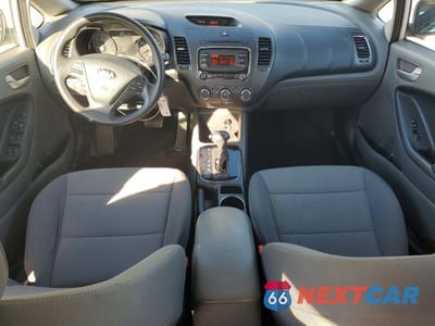 Zdjęcie 8 z 12 samochodu: 2018 KIA FORTE LX VIN:3KPFK4A71JE197504 - miniatura