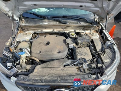 Zdjęcie 11 z 13 samochodu: 2021 VOLVO XC40 T5 R-DESIGN VIN:YV4162UM2M2460389 - miniatura