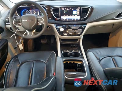 Zdjęcie 8 z 12 samochodu: 2023 CHRYSLER PACIFICA LIMITED VIN:2C4RC1GGXPR508001 - miniatura