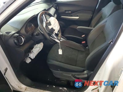 Zdjęcie 7 z 11 samochodu: 2020 NISSAN KICKS SV VIN:3N1CP5CV7LL482909 - miniatura