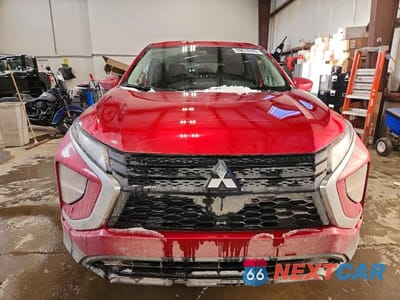 Piąte zdjęcie samochodu w środku: 2024 MITSUBISHI ECLIPSE CROSS ES VIN:JA4ATUAA8RZ628692 - miniatura