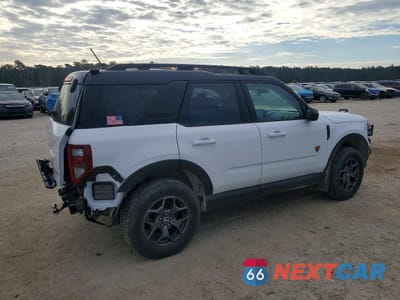 Trzecie zdjęcie samochodu z tyłu: 2022 FORD BRONCO SPORT BADLANDS VIN:3FMCR9D94NRD29822 - miniatura