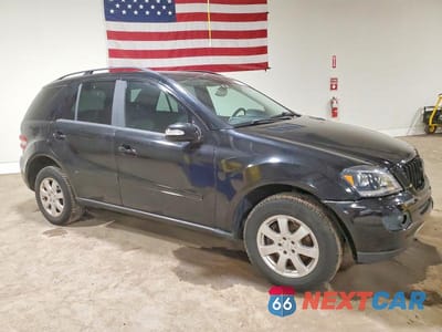 Czwarte zdjęcie samochodu z boku: 2006 MERCEDES-BENZ ML 350 VIN:4JGBB86E26A150534 - miniatura