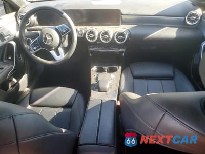 Zdjęcie 8 z 11 samochodu: 2019 MERCEDES-BENZ A 220 VIN:WDD3G4EB9KW002300 - miniatura