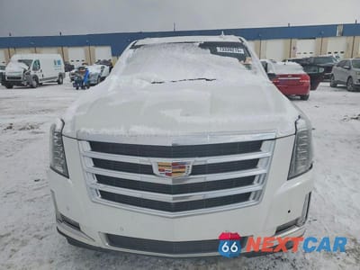 Piąte zdjęcie samochodu w środku: 2017 CADILLAC ESCALADE LUXURY VIN:1GYS4BKJ9HR158157 - miniatura
