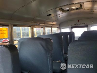 Zdjęcie 6 z 10 samochodu: 2010 CHEVROLET EXPRESS SCHOOL BUS VIN:1GB9G5AG5A1166350 - miniatura