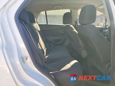 Zdjęcie 10 z 14 samochodu: 2017 CHEVROLET TRAX LS VIN:KL7CJKSB3HB104581 - miniatura