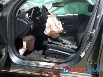 Zdjęcie 7 z 11 samochodu: 2017 MERCEDES-BENZ C 300 4MATIC VIN:55SWF4KB5HU202567 - miniatura