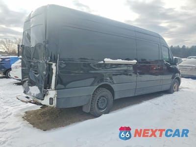 Trzecie zdjęcie samochodu z tyłu: 2021 MERCEDES BENZ SPRINTER 2500 DELIVERY VAN VIN:W1W40CHY3MT052969 - miniatura