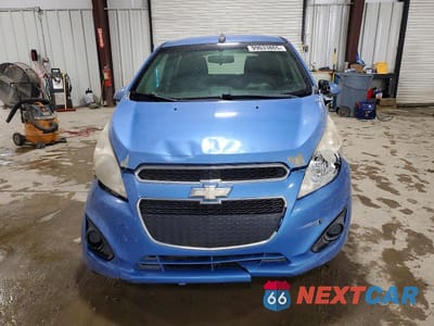 Piąte zdjęcie samochodu w środku: 2014 CHEVROLET SPARK 1LT VIN:KL8CD6S9XEC535786 - miniatura