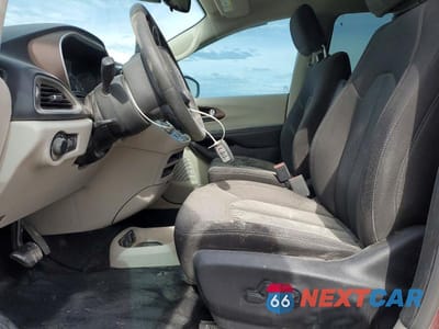 Zdjęcie 7 z 12 samochodu: 2017 CHRYSLER PACIFICA TOURING VIN:2C4RC1DG7HR638307 - miniatura